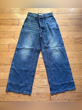 Fabrique Wide-Leg Women’s Denim Jeans in Faded Blue - like NEW - size S/P